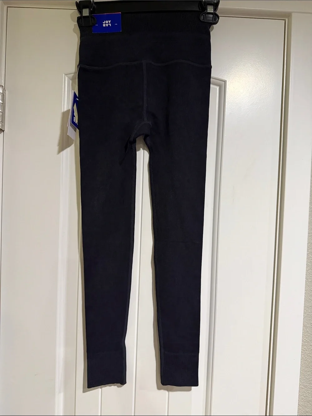 High-Waist Black Ribbed Leggings - Picture 2 of 9